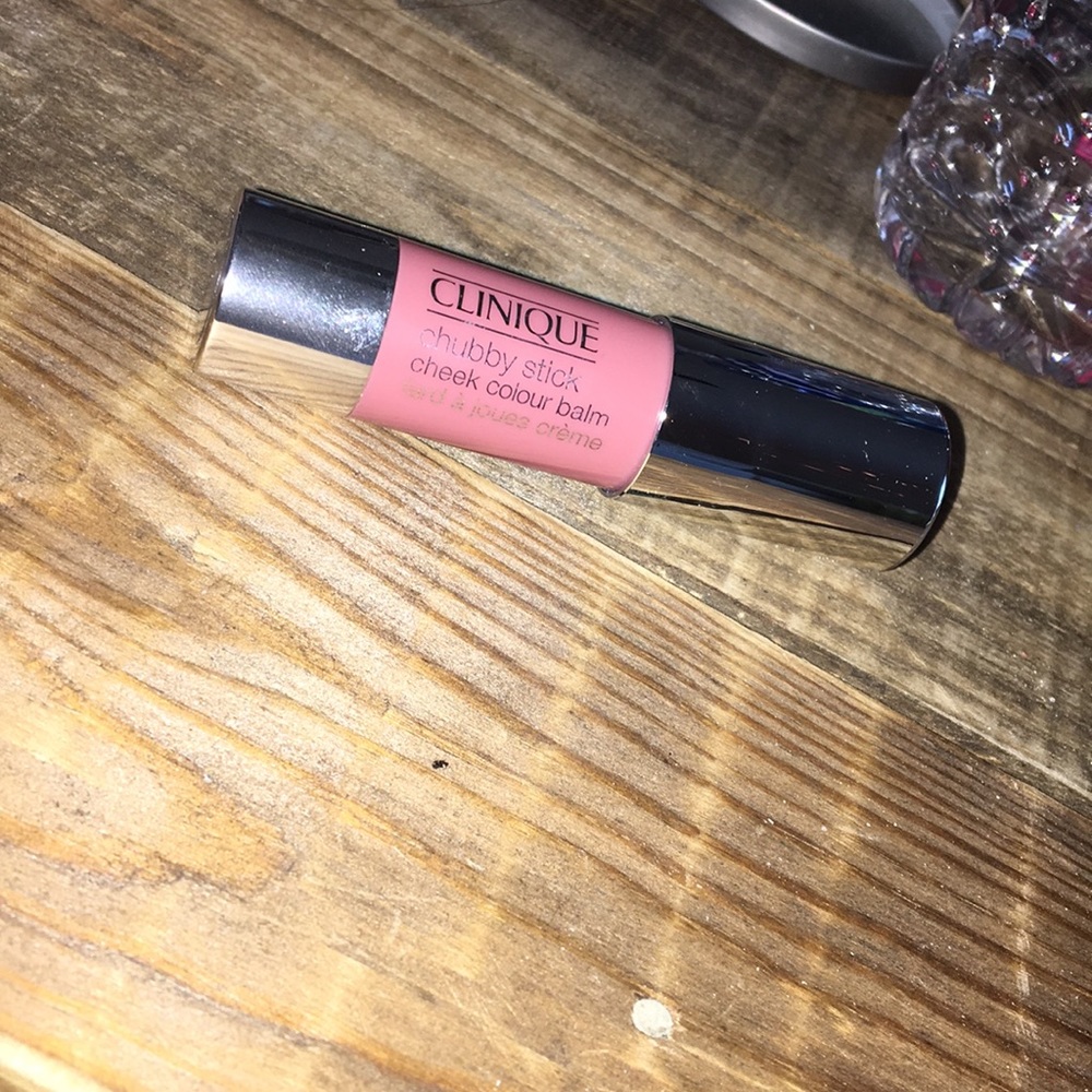 SOLD /// Clinique chubby stick